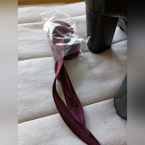 NWOT SCHUTZ Women's Zhara Lug Sole Boots, Black, 7 - Picture 9 of 9